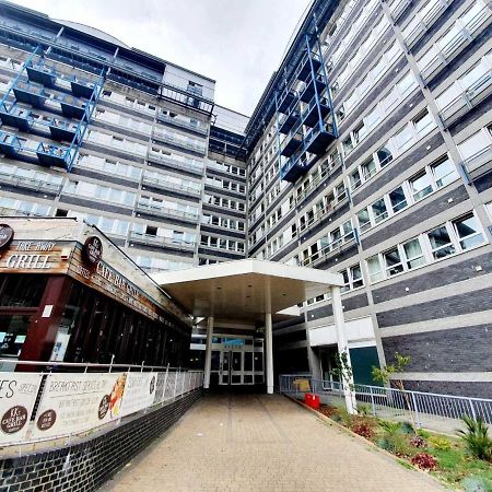 Charming 1-Bedroom Apartment In Woolwich Лондон Екстер'єр фото