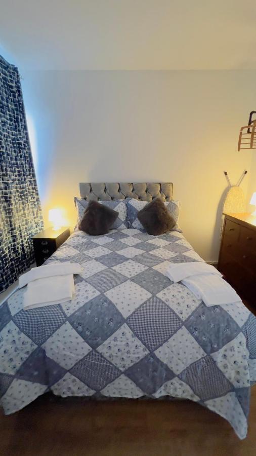Charming 1-Bedroom Apartment In Woolwich Лондон Екстер'єр фото