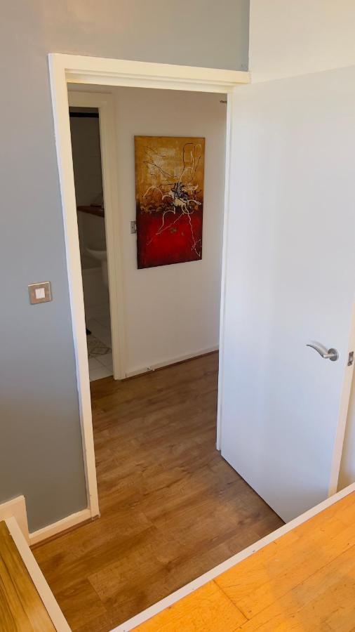 Charming 1-Bedroom Apartment In Woolwich Лондон Екстер'єр фото